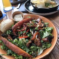 Gepofte zoete aardappel met Vegan kip - erg lekker!  at 't Boshuys in Best