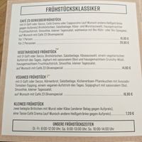 Vegan option for breakfast: vegan breakfast platter at Café 23 in Pruem