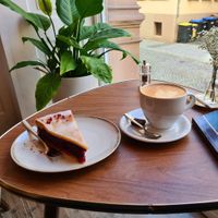 Cappucino with oat milk and vegan cherry 🍒 cake at Fräulein Margot in Esslingen