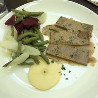 Seitan with local organic vegetables. at Pizzeria Martinelli in Ronzo Chienis