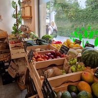 Fruits and vegs at Unverpockt in Naturno