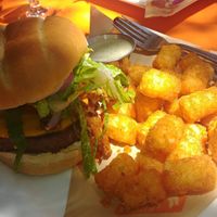 Vegan bacon burger at Venti's Cafe in Salem