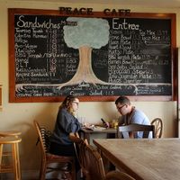 Best vegan restaurant ever at Peace Cafe in Honolulu