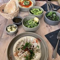 Vegane falafel und vegetarische schakschuka  at Iss Was - Fusionsküche in Giessen