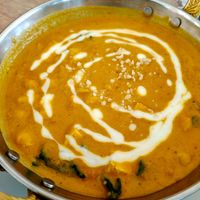 Chickpeas curry with tofu and vegan cream at Cinnamon in Sitges