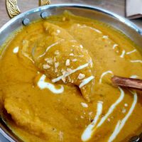 Vegan chicken with Coconut milk at Cinnamon in Sitges