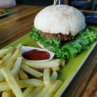 Veganer Burger at Havanna in Norddeich