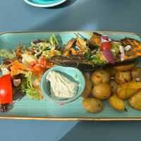 Gegrillter Auberginen-Austernpilz-Teller   at Bei Frau Nanna in Frankfurt