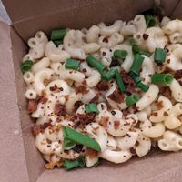 Mac and cheese at Vida's Plant Based Butcher in Columbus