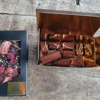 2 vegan chocolates + 1 pure vegan bar with dried fruit  at Chocolaterie Vandenbouhede in Ghent