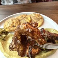 Close up on that vegan saucy shrimp 👌🏿  at Jam Delish in North London