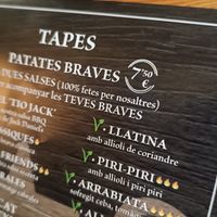 Carta salsas veganas para las bravas at Mitica la Vella in Terrassa