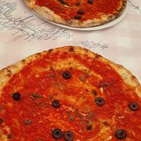 Pizza Marinara with extra olives at Da Giovanni Aglio e Olio in Corfu