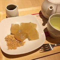 vegan sweets and tea set at Nana's Green Tea in Tokyo