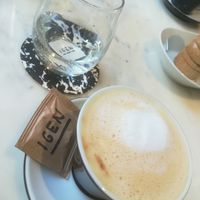 Cappuccino w/ plant-mylk at Igen in Budapest