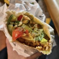 Gemüse-Burrito mit Guacamole für 11,30 Euro at Max & Benito - Wien Mitte in Vienna