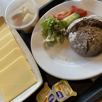 Vegan kaas!  at Restaurant De Zeeuwse Stromen in Renesse