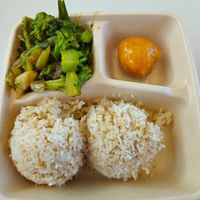  at SFO - Mama Go's Filipino Cuisine - T1 in South San Francisco