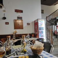 Interior del restaurante at Thundersgreen in Aviles