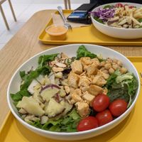  at Leo & Agnus Salad in Busan