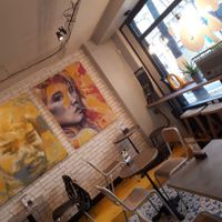 Inside at YO' Mac and Cheese in Paris