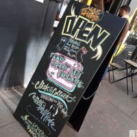 Deco at YO' Mac and Cheese in Paris