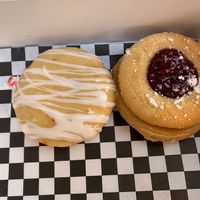 Orangecicle and all American (pb&j) at Broad Street Dough Co in Encinitas