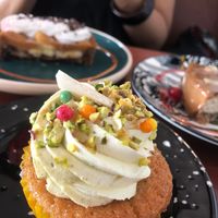 Gémeaux at Café Contresort in Paris