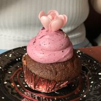 Balance cupcake (jasmin, poire, earl grey )  at Café Contresort in Paris