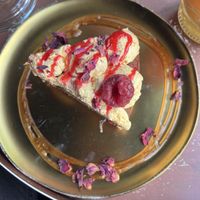 Gâteau fruits rouges passion sans gluten   at Café Contresort in Paris