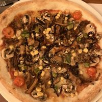 Pizza vegana  at Gotham Pizzeria in Barcelona