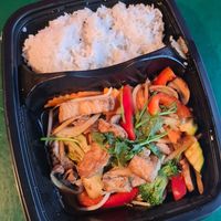 Com Nieu Dau Phu ... wenig Sauce, aber sonst super at Flying Market in Hamburg