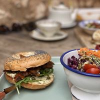 Bagel with homemade carrot ”lox” at Grá Irish Gastropub in Mallorca