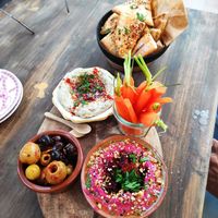 Vorspeise Duo Dips mit Pita at Grá Irish Gastropub in Mallorca