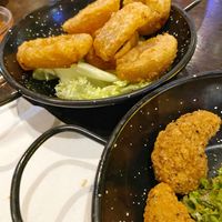 Die Schalen waren voll, leider zu spät ans Foto gedacht.  at Road Stop in Mettmann