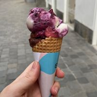 Zitrone-Joghurt-Heidelbeer  at Eisperle - Färbergasse in Graz