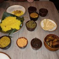 Family meal with chick'n curry at Mirisata in Portland