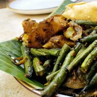Deviled Potatoes and Spicy Green Beans at Mirisata in Portland