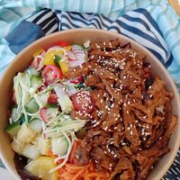 Selbst zusammengestellte Bowl mit bbq at All Vegan in Hannover