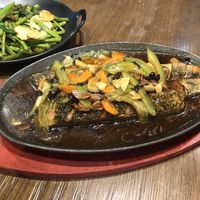 [vegan] MS003 Hot Plate Fish with Black Bean Sauce Bittergourd (medium) 👍🏻👍🏻👍🏻
$16/23 (M/L) at Leaf Corner 慈素 - Tai Seng in Central Singapore