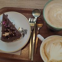 Tarta de praliné at Michel MaBelle in Bordeaux