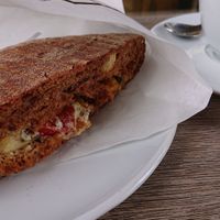 Sandwich with humus and grilled vegetables at Coffe am Carlsplatz in Dusseldorf