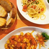 Pomodoro gnocchi and aglio pasta at Pizzeria Spaghetteria Toscana in Koh Chang