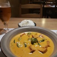 Massaman and caña at Dumplings in Barcelona