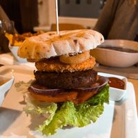 Big Fat Vegan Burger (Veganuary Special)  #Veganuary at HAWIDERE in Vienna