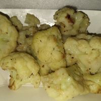 Roasted parmesan cauliflower at Earth's Harvest - Food Truck in Springfield