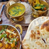 Veganes Kichererbsencurry und veganes Thali at New Yak and Yeti in Berlin