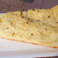 veganer zwiebelkuchen 3,45€ (gleicher preis wie nicht-veganer!!) at Bäckerei Riegler - Hauptstraße in Weinheim