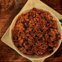  Seasonal fruit crumble

fruit crumble, roasted hazelnuts, vegetable butter, rapadura. at Soya Cantine Bio in Paris