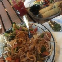 pad thai no egg extra veggies to make it vegan! veggie spring rolls, both SO yummy at Fresh & Natural Thai Kitchen in Sedona